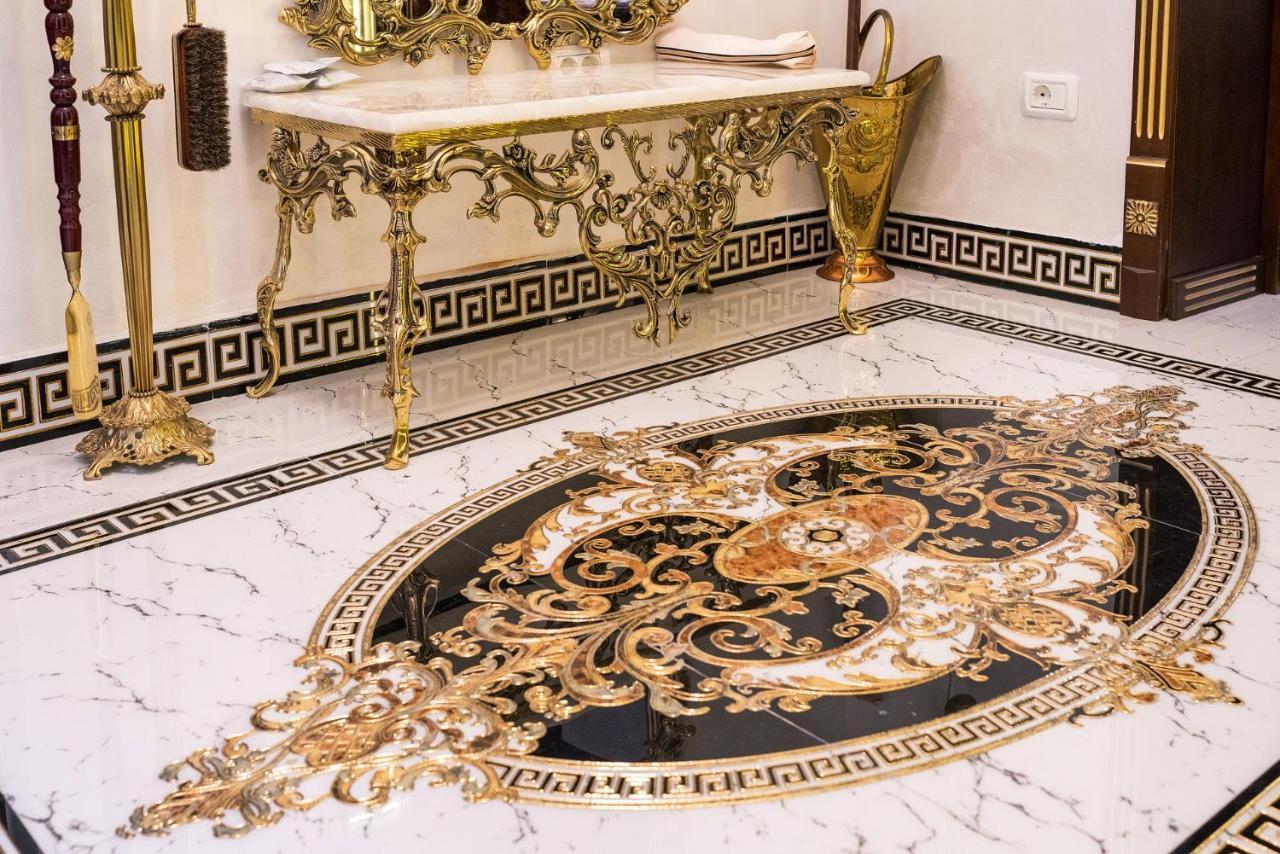 Private Museum Apartment With Antique Decor Bucarest Exterior foto
