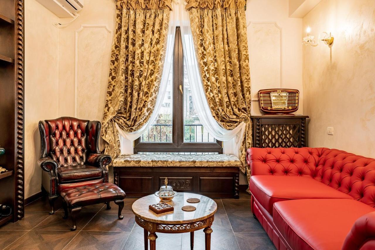 Private Museum Apartment With Antique Decor Bucarest Exterior foto